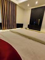 Modern Luxe Studio Apartment in Uttara Near Airport
