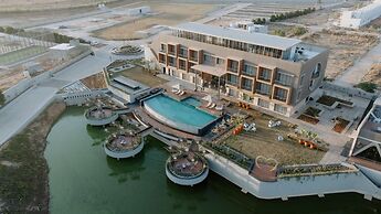 Floating deck resort