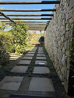 Stones Throw Manor