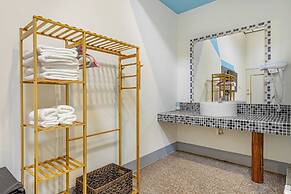 Sun Moon Lake Jinlongshan BnB