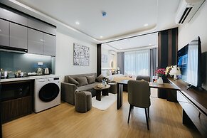 Wisteria Luxury Apartment
