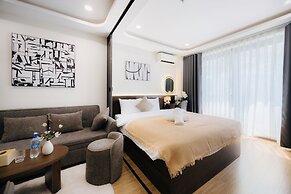Wisteria Luxury Apartment