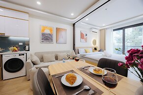 Wisteria Luxury Apartment