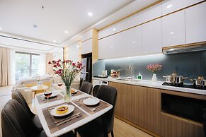Wisteria Luxury Apartment