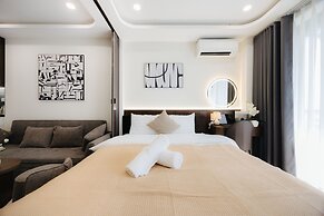 Wisteria Luxury Apartment