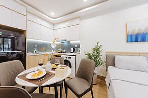 Wisteria Luxury Apartment
