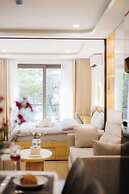 Wisteria Luxury Apartment