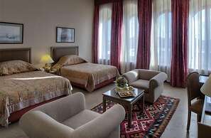 Mir Amin Palace Hotel