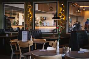 Postmaster Hotel