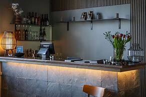 Postmaster Hotel