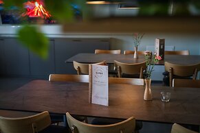 Postmaster Hotel