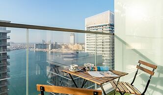 Manzil - Stylish 1BR in Emaar Beachfront