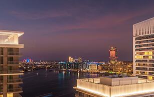 Manzil - Stylish 1BR in Emaar Beachfront