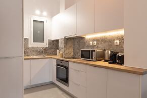 Brand New 2 Bdrm Apt in Koukaki Athens