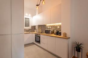 Brand New 2 Bdrm Apt in Koukaki Athens