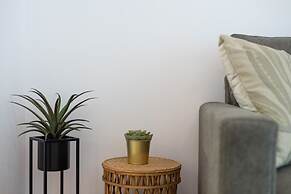 Brand New 2 Bdrm Apt in Koukaki Athens