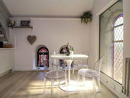1 Chapel Place