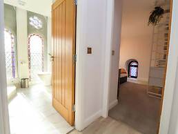 1 Chapel Place
