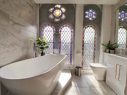 1 Chapel Place
