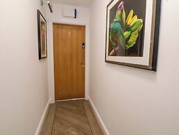 1 Chapel Place