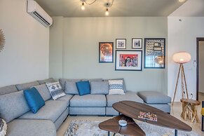 Vinyl 3-Bedroom Apartment in Zouk Mikael