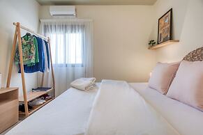 Vinyl 3-Bedroom Apartment in Zouk Mikael