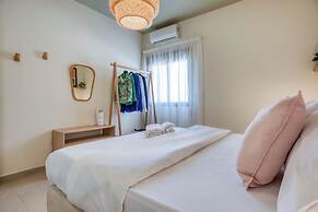 Vinyl 3-Bedroom Apartment in Zouk Mikael