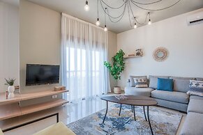 Vinyl 3-Bedroom Apartment in Zouk Mikael