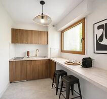 1607 Brancion