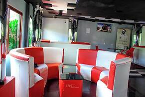 Lee Njiru Resort