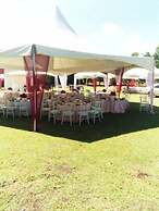 Lee Njiru Resort