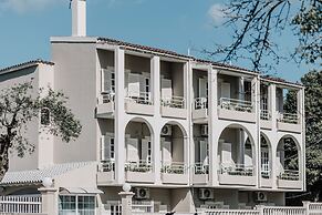 Pelithea Aparthotel