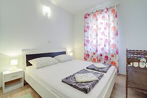 Seabreeze Apartments With Jacuzzi