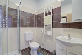 Seabreeze Apartments With Jacuzzi