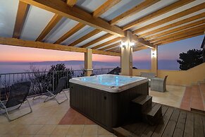 Seabreeze Apartments With Jacuzzi