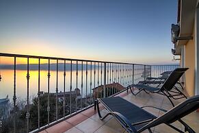 Seabreeze Apartments With Jacuzzi