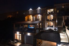 Seabreeze Apartments With Jacuzzi