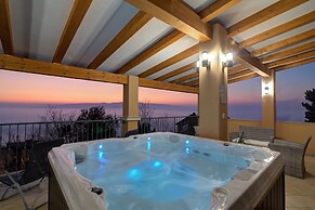 Seabreeze Apartments With Jacuzzi