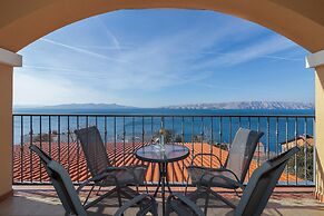 Seabreeze Apartments With Jacuzzi