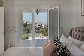Phaedrus Living: Seaview Hilltop Maisonette
