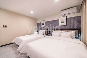 BROWN-DOT HOTEL