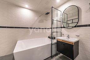 BROWN-DOT HOTEL