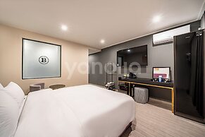 BROWN-DOT HOTEL