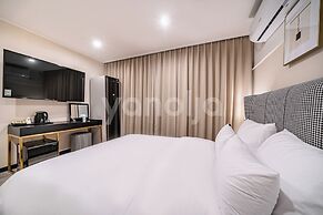 BROWN-DOT HOTEL