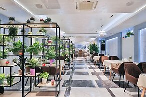 Safir Hotel
