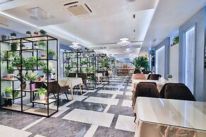 Safir Hotel