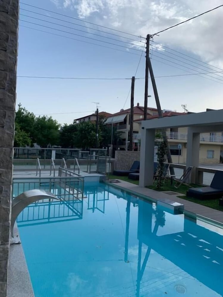 Amalia Deluxe Villas