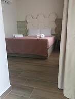 Amalia Deluxe Villas