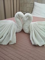 Amalia Deluxe Villas
