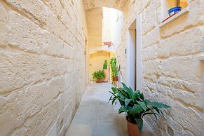 Via Cota 24
